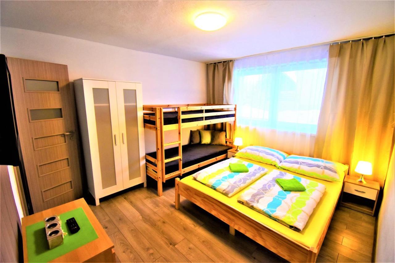 Penzion Privat Siesta Hotel Liptovský Mikuláš Екстериор снимка